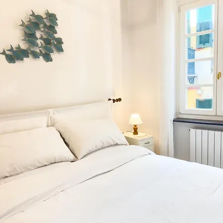 Cozy Flat 200m From The Sea *