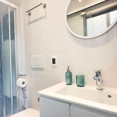 Апартаменты Cozy Flat 200m From The Sea *