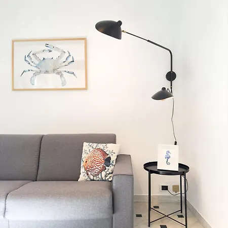 Cozy Flat 200m From The Sea